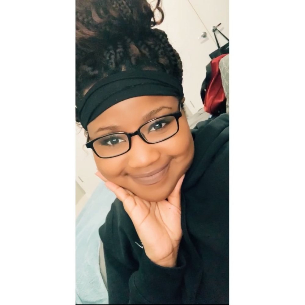Meet your Posher, Lauryn
